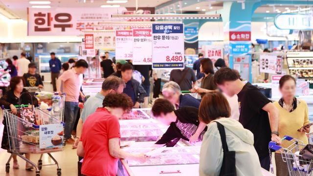 中秋将至物价整体维稳 多重优惠拉低实际价格