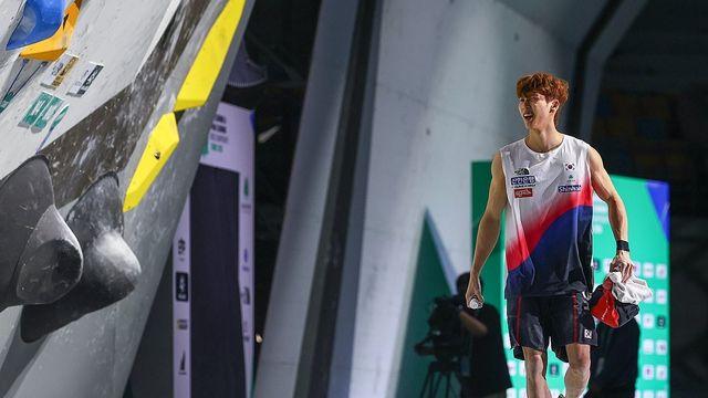 스포츠클라이밍 이도현, 세계선수권 볼더링 남자부 동메달