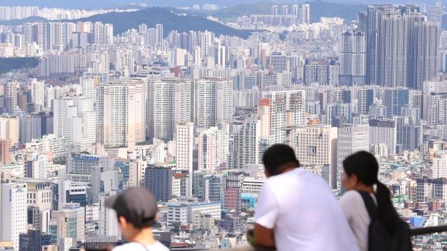 경매 활황에 유찰 아파트에도 58명 몰려...'비규제·한강벨트' 상승세 주도