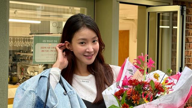 “건강한 공주님” 이시영, 둘째 성별 공개…미혼모 협회에 1억 쾌척도