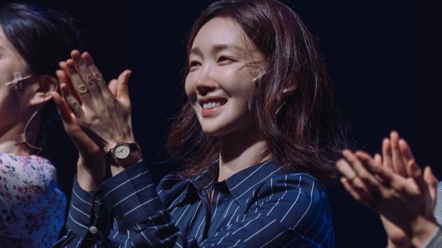 이영애 곁 지킨 단짝 오연아…무대 내려와 안방극장 장악