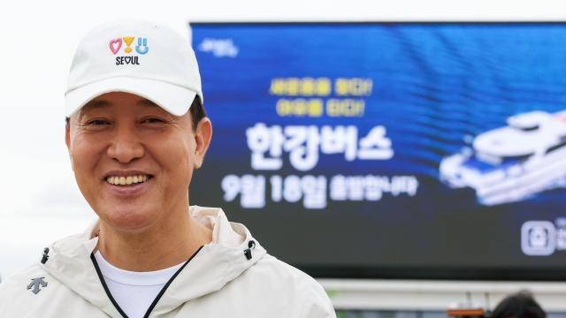 '한강버스 운항 중단' 吳 비판한 與서울시장 주자 전현희·박주민