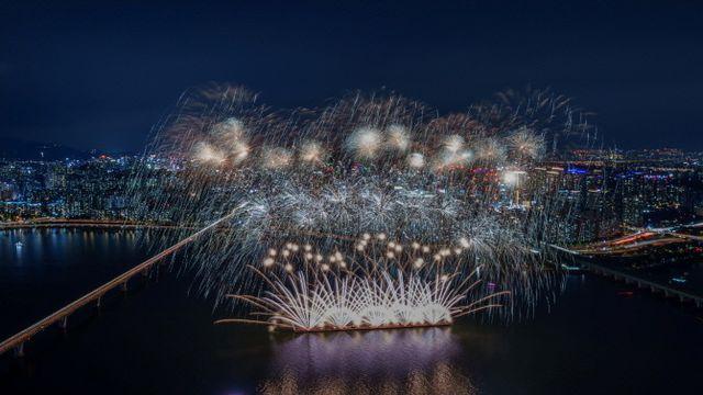 한화 '서울세계불꽃축제 2025' 성료