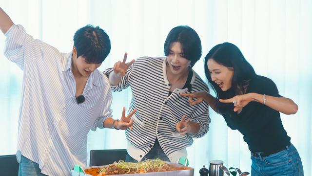 에이티즈 성화-여상, LA서 '케데헌' 감독 만난 비하인드 공개(펍스토랑)
