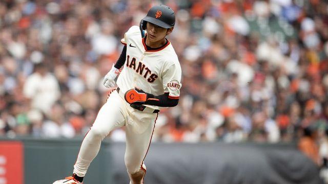 '안타-안타-안타' 이정후, 시즌 최종전 유종의 미…팀 내 타격 1위+NL 3루타 3위 마감