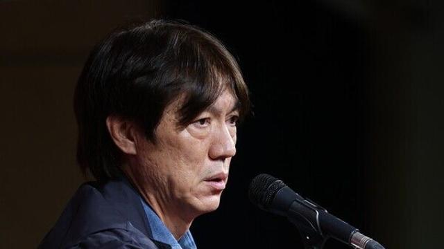 [STN 현장] 홍명보 감독, ‘448일 만의 복귀’ 조규성 보호…“장거리 비행 아직 일러”