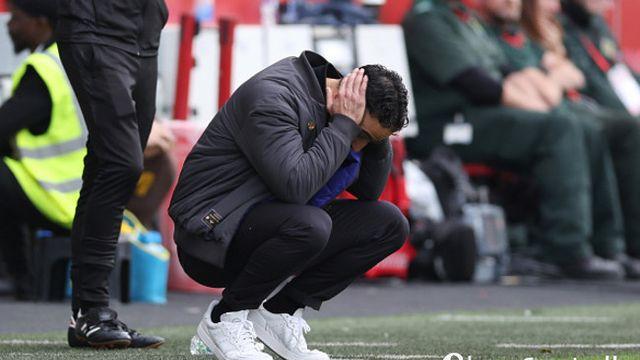 “아모림? 시간 충분히 가졌어” 前 프리미어리거의 주장...“맨유 새로운 방향 선택할 필요 있어”