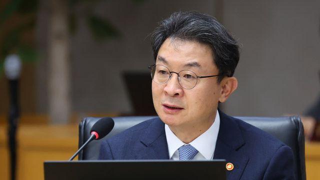 은행장들 만난 이억원 