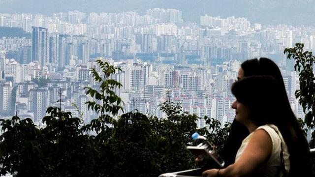 3주 연속 오름폭 키우는 집값…서울 전역 번지나