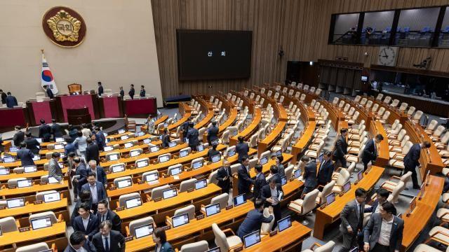 與주도 '증감법' 통과…4박5일 필리버스터 마무리