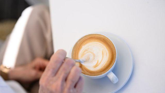 동료 커피에 살충제 탄 간호조무사, 실형…살인미수 무죄