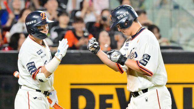 10월4일 한화-LG 우승 결정전? 독수리, '쌍둥이 축배' 막았다…정우주 쾌투→7-3 승리+'미리 보는 KS' 위닝시리즈! [대전:스코어]