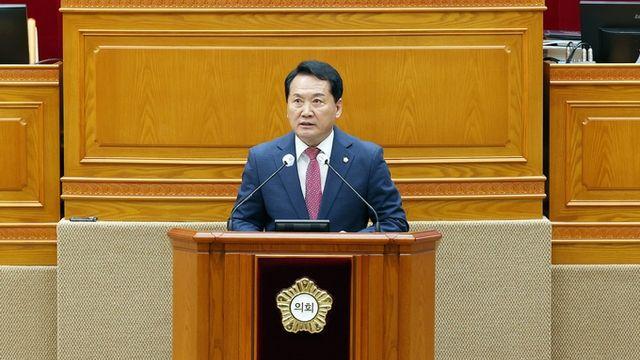 [전문] 음경택 안양시의원 5분 자유발언 “공공부지의 공공시설물(지상변합기함)을 이용한 상업광고와 관련하여”