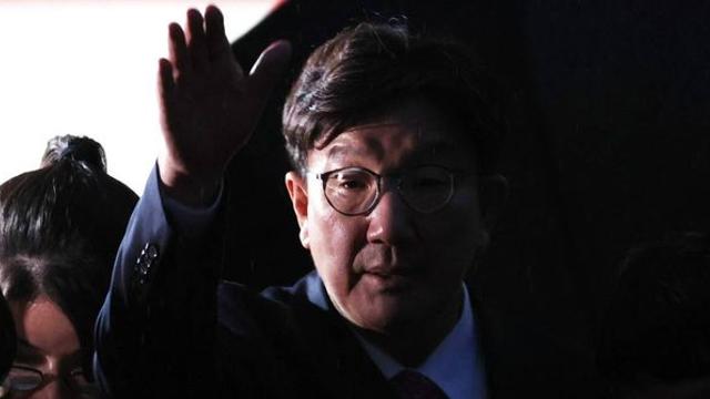 권성동, 옥중서신…”이재명 정권 결코 날 무너뜨릴 수 없을 것”