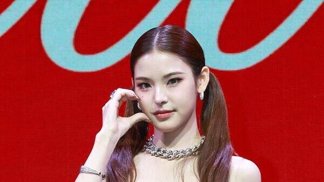 [NC포토] 이즈나 마이, 큐티 카리스마