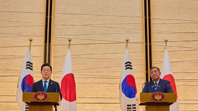 이 대통령, 부산서 이시바 日총리 만나…한일정상회담 시작