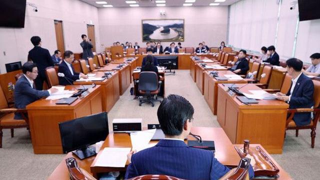 국회 농해수위, '해경 순직' 관련 인천해경서장 등 국감 증인 채택