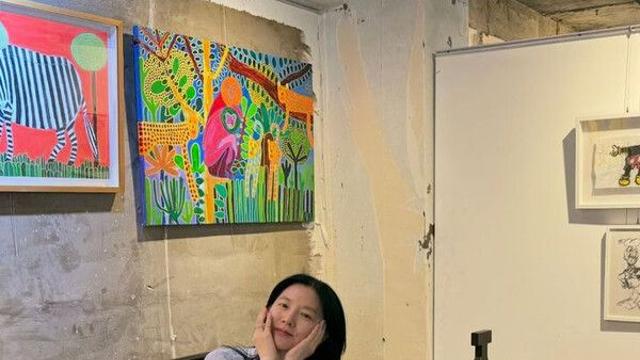 54세 이영애 민낯에도 완벽 미모 자랑…귀여운 꽃받침