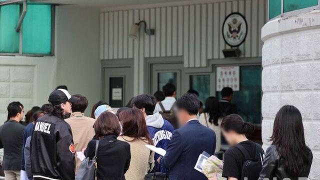 美 H-1B 비자 수수료 폭탄에 글로벌 인재 모시기 확전…국내 유치 '골든타임'