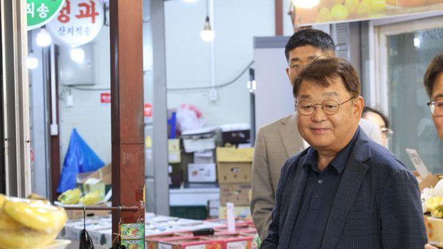 박성효 소진공 이사장, 추석 명절 맞아 대전도마 큰 시장 방문