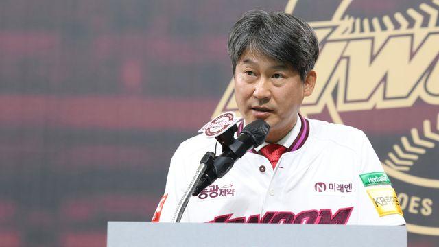 박찬호? 취임 선물 바란 설종진 감독, 이유 있는 내야수 보강 어필
