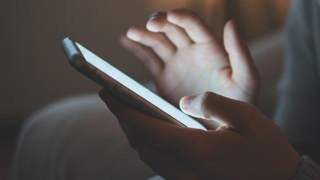 앱스토어 1위까지 찍어…카톡 개편에 재주목 받고 설치 급증한 '이 메신저'