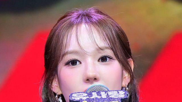 6인조 된 이즈나, 윤지윤 탈퇴 후 첫 컴백 