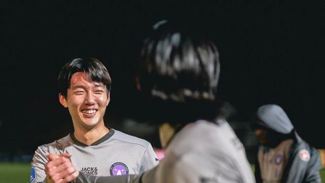 “조규성 그늘에도 최고 활약” MVP 선정 이한범, 과감한 빌드업과 철벽 수비로 국대 자격 증명