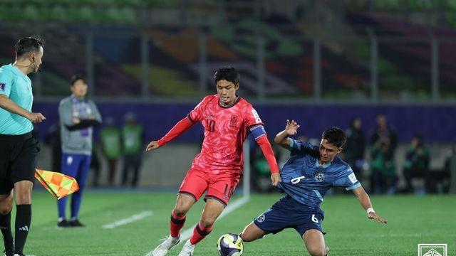 [한국-파라과이] '상대는 10명이었는데' 이창원호 한국, '크로스 남발' 끝 0-0 무승부…B조 최하위+16강 적신호