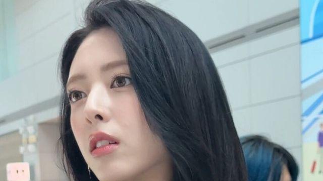 코앞에서 본 유나 실물 ㄷㄷ