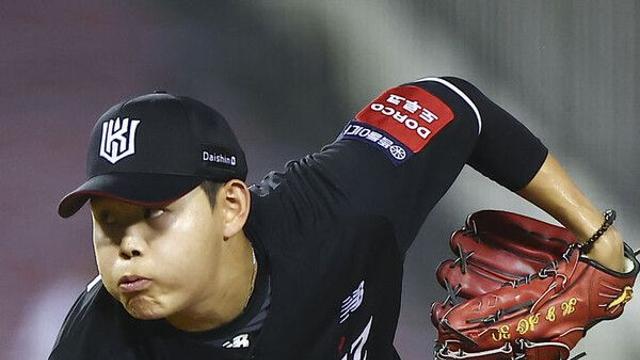 '소형준 10승' KT, '5위 싸움' 끝까지 간다…KIA 9-3 격파