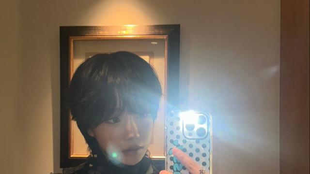조유리, 긴 머리 ‘싹둑’ …숏컷 헤어스타일로 매력 만점