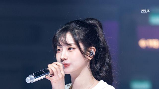 진짜 피부 하나는 역대급인 여자 아이돌