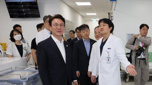 응급의료체계 점검한 김민석 총리 