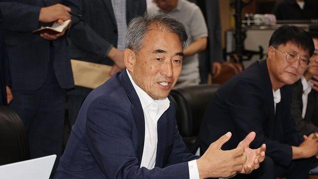 윤준병 