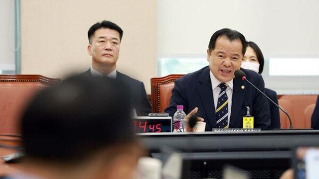 행안위, 위철환 중앙선관위원 후보자 인청보고서 채택…여 주도 적격 의견만 명시