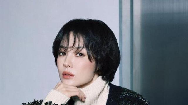 44세 송혜교 나이 무색한 미모…똑단발 소화