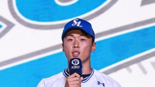 삼성, '우완 정통파 기대주' 이호범과 2억 5천에 도장 쾅…신인 11명과 계약完