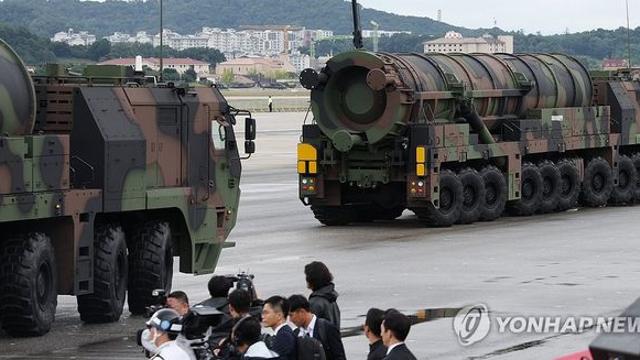 국군의날에 무인기·로봇 등 대거 선보여…괴물미사일 현무-5도