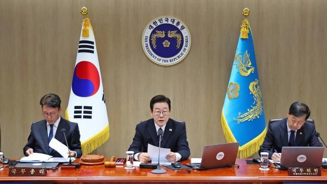 李 대통령, 샘 올트먼과 AI 전환 전략 논의…이재용·최태원 참석