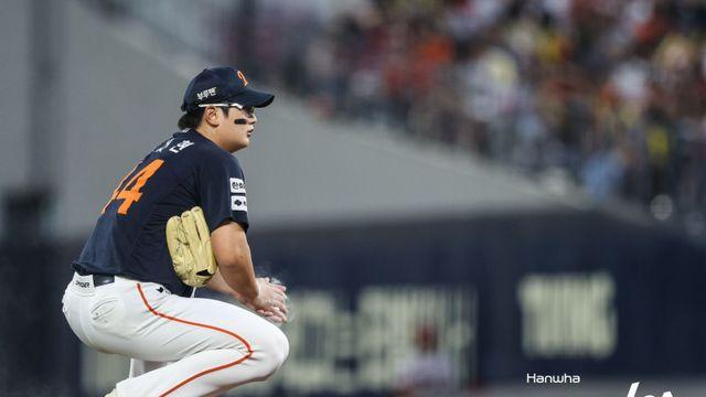 3점 차 못 지키고 치명적 BS→선두 탈환 물거품…김서현의 혹독한 마무리 성장기