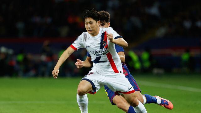 이강인 ‘골대 강타’… PSG, 바르셀로나에 2-1 역전승