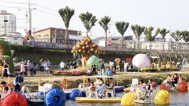 단풍 물드는 속리산, 11월 초순까지 축제·가요제 이어져