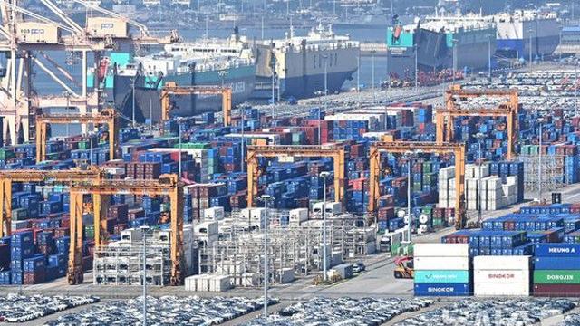 관세 직격탄에 對美 車·철강 수출 '뚝'…반도체·바이오 불확실성 고조
