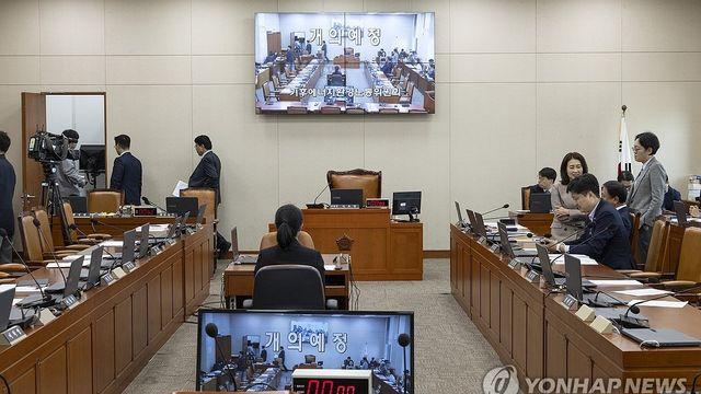 환노위, SPC·건설사 등 '산재기업'·MBK 김병주 국감 증인 채택