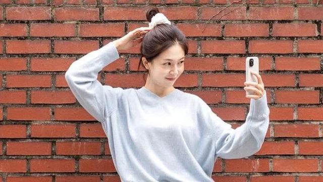 35세 백진희, 청량 매력 발산 