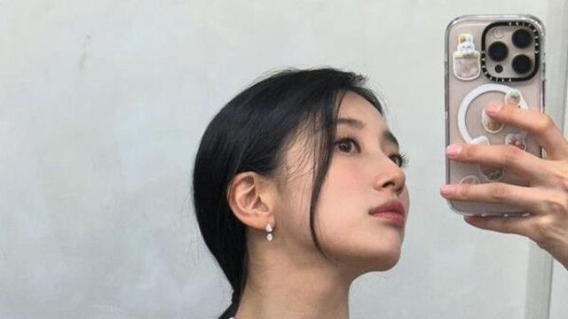 수지, 안성재 만나 '활짝'…요리할 때도 예쁘네