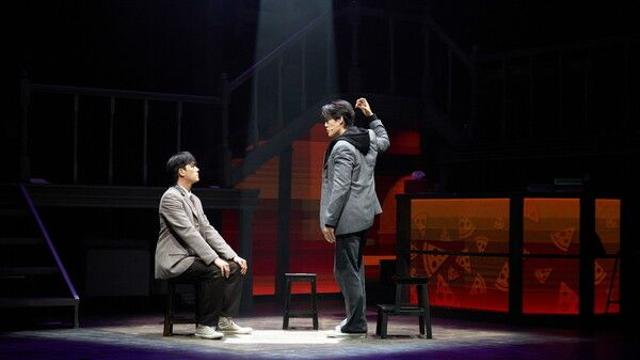 [N플러스] 뮤지컬 '아몬드', 윤재라는 빈칸 위에 관객이 써 내려가는 이해의 문장