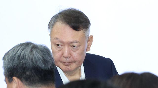 [속보] 법원, 윤석열 전 대통령 보석 불허…구속 상태 유지