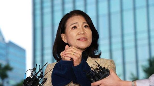 [이슈] 경찰, '출석 3회 불응' 이진숙 공직선거법·국가공무원법 위반 혐의로 체포